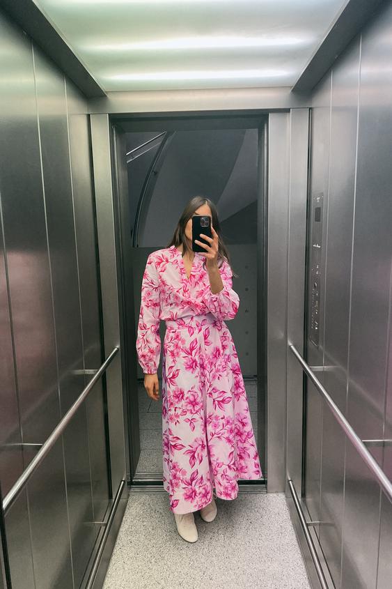 Zara 🧿 Pink Floral Bodysuit plunge neck blouse