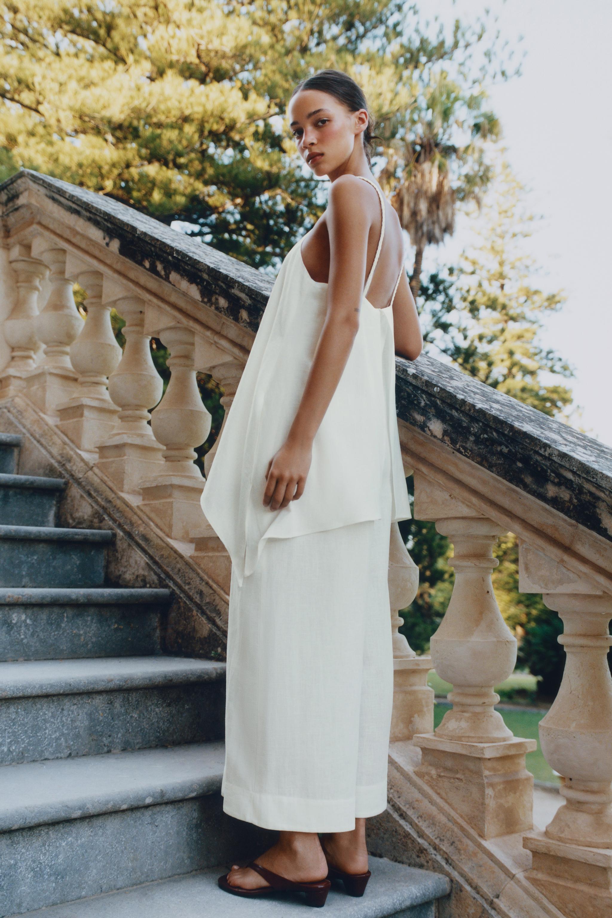 HALTER STRAP JUMPSUIT