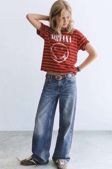 SAMARRETA DE RATLLES AMB ESTAMPAT NIRVANA ® - Vermell de Zara