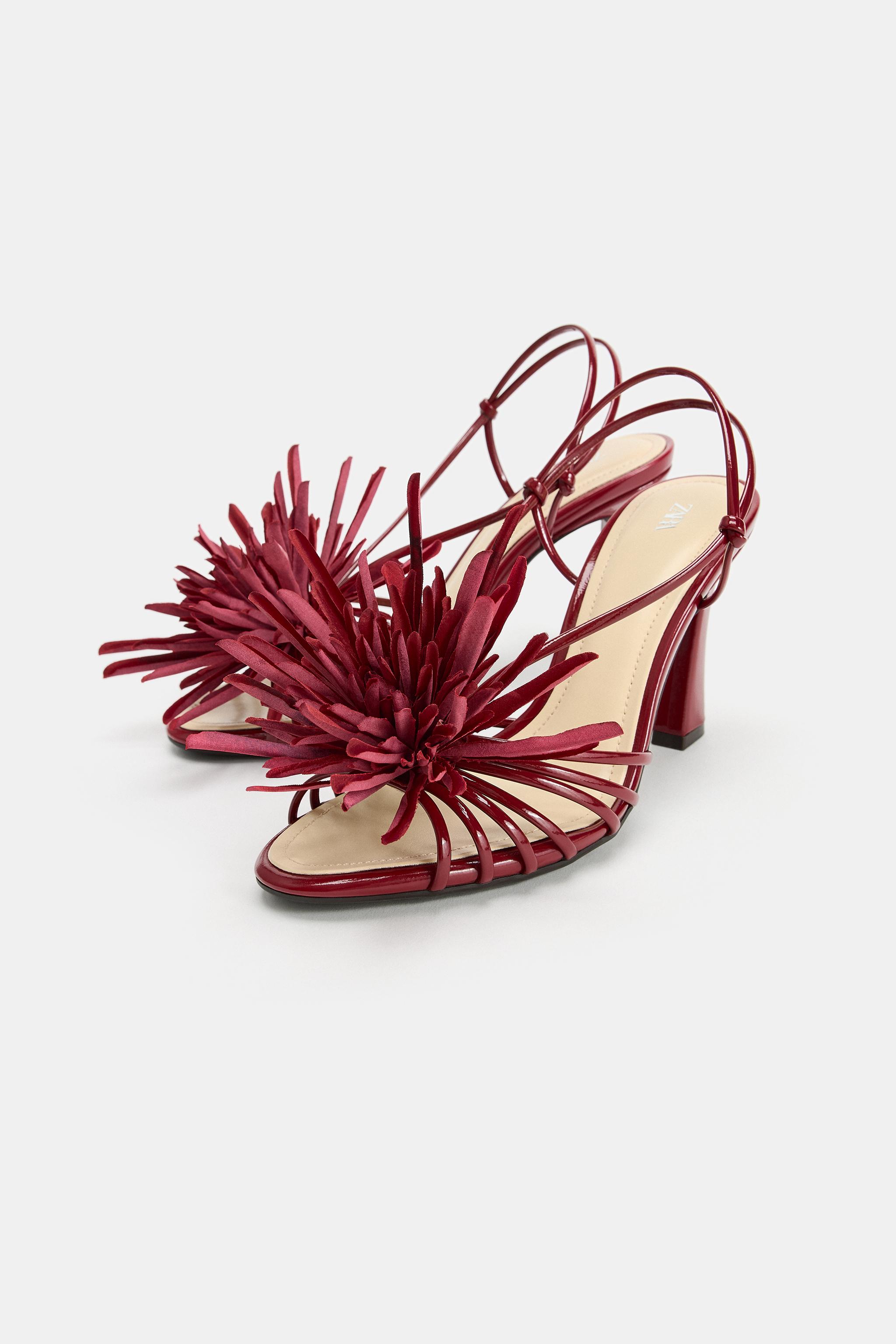 FLOWER HEELED SANDALS