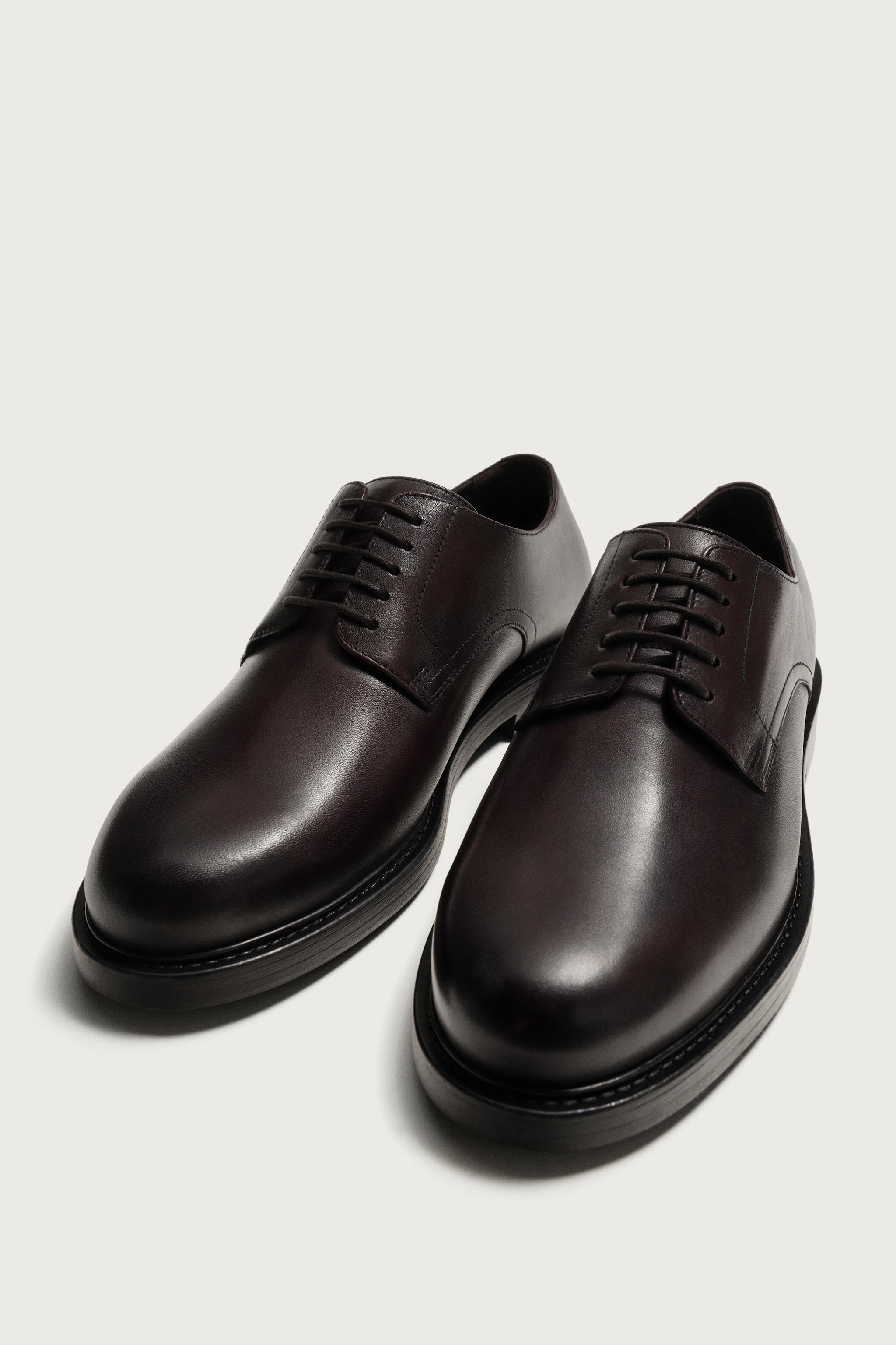 CHAUSSURES EN CUIR