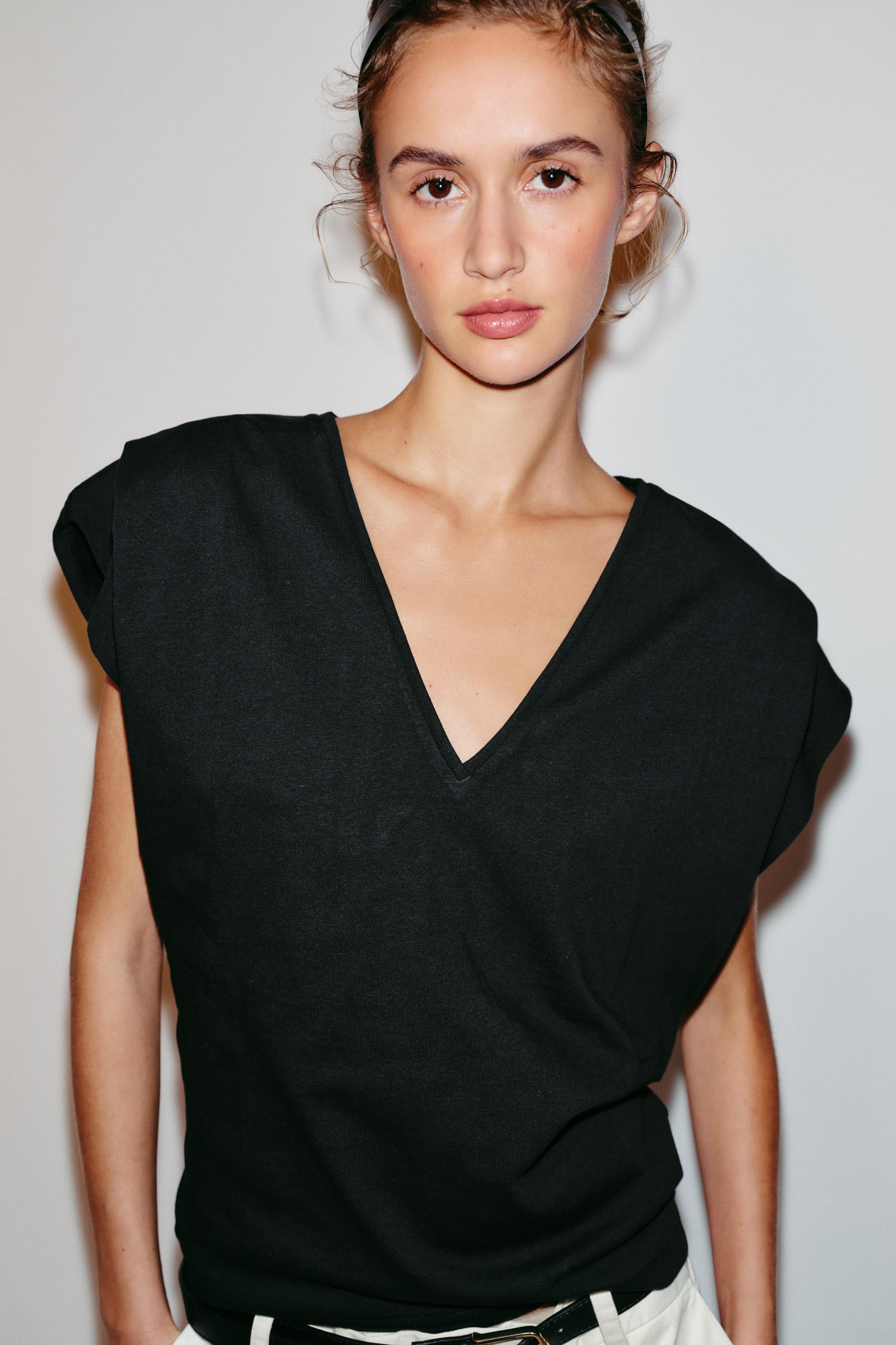 COTTON V-NECK T-SHIRT — Black