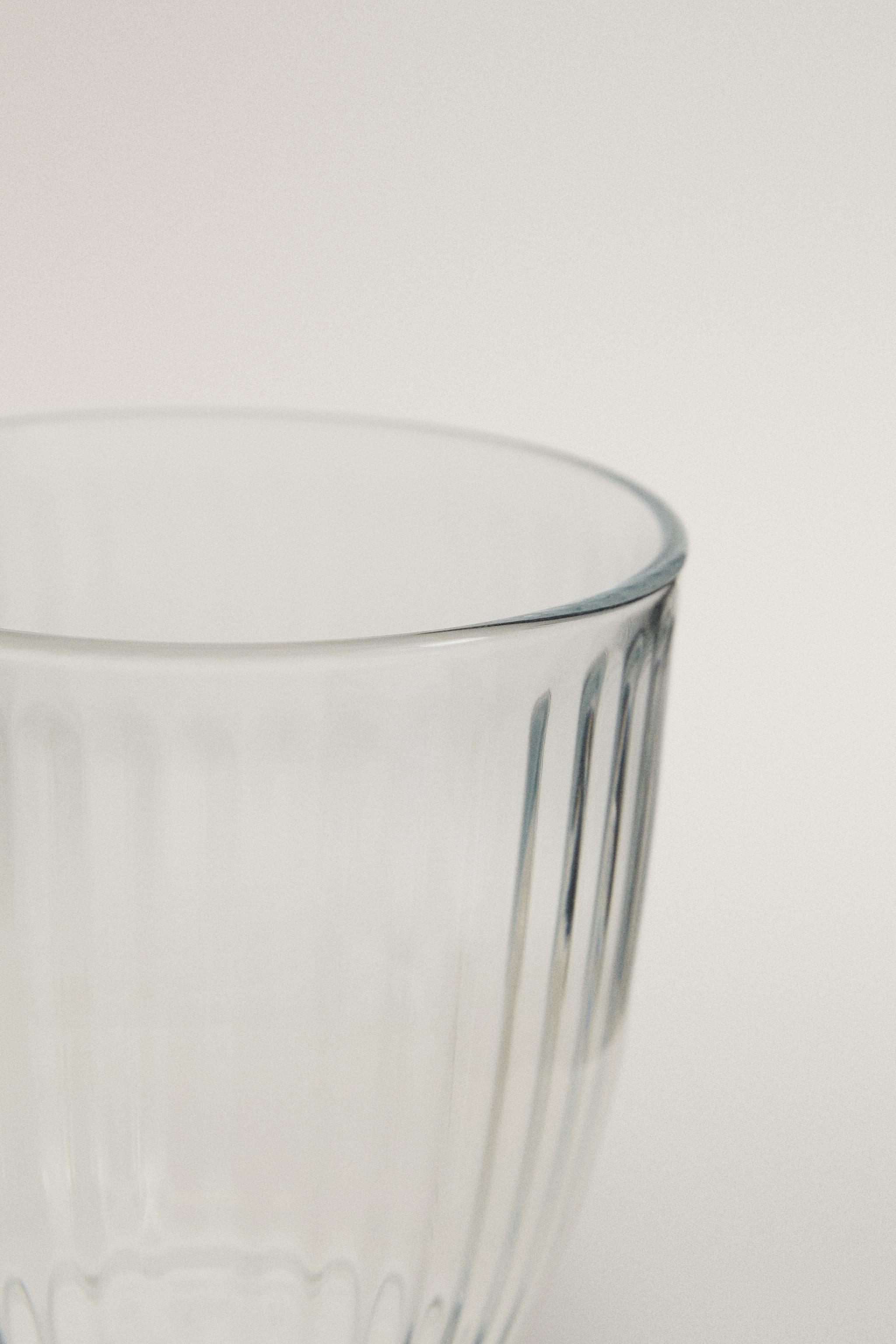 LINEAR-DESIGN GLASS TUMBLER