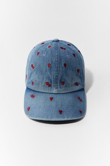 GORRA DENIM BORDADOS CORAZONES - Marino de Zara