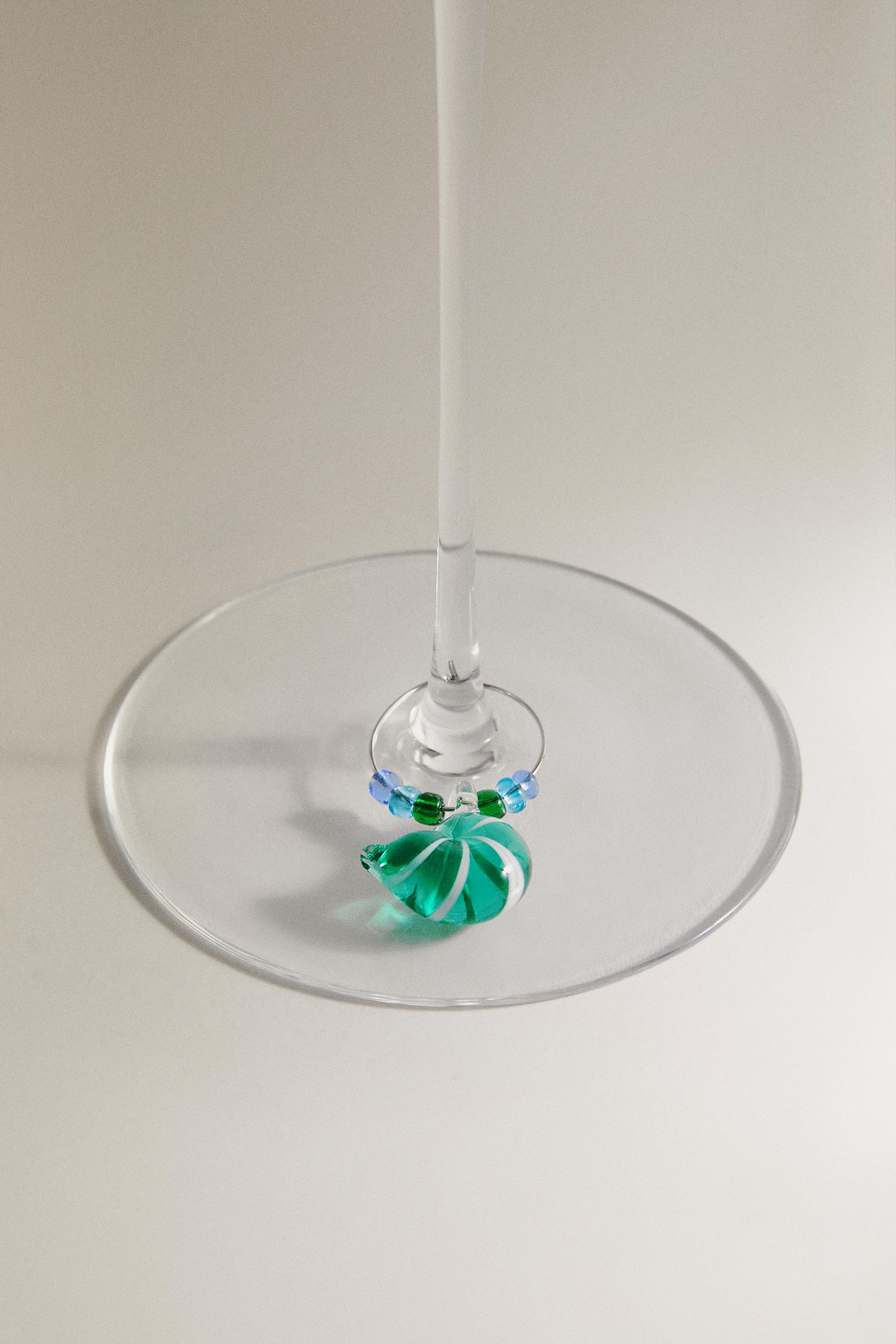 GLASS GLASS CHARMS (PACK OF 6