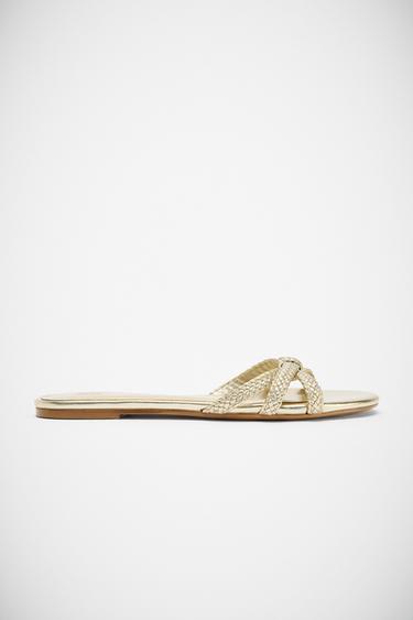 METALLIC STRAPPY SANDALS - Gold by Zara