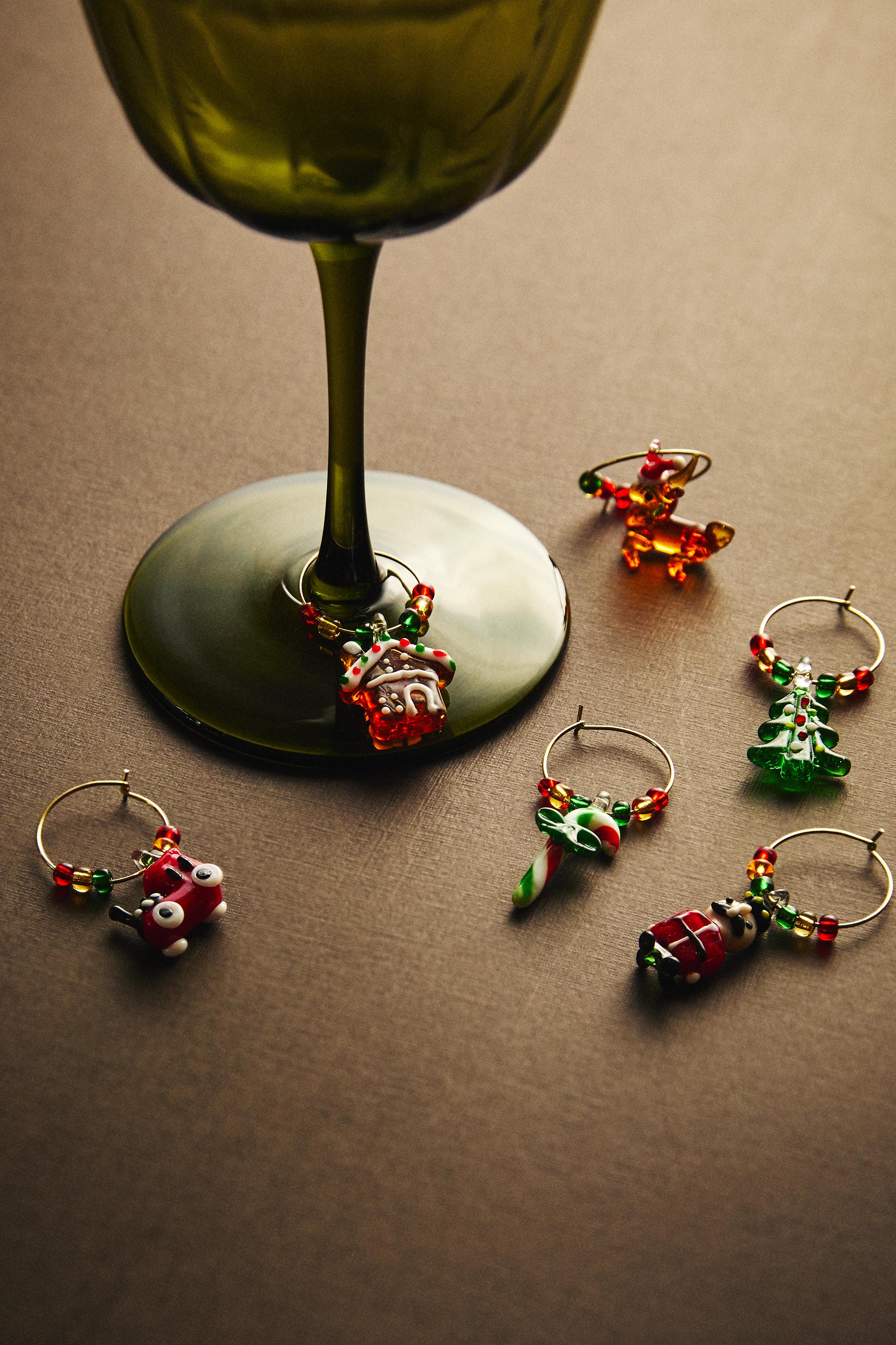 LOT DE MARQUE-VERRES DE NOËL EN VERRE (LOT DE 6)