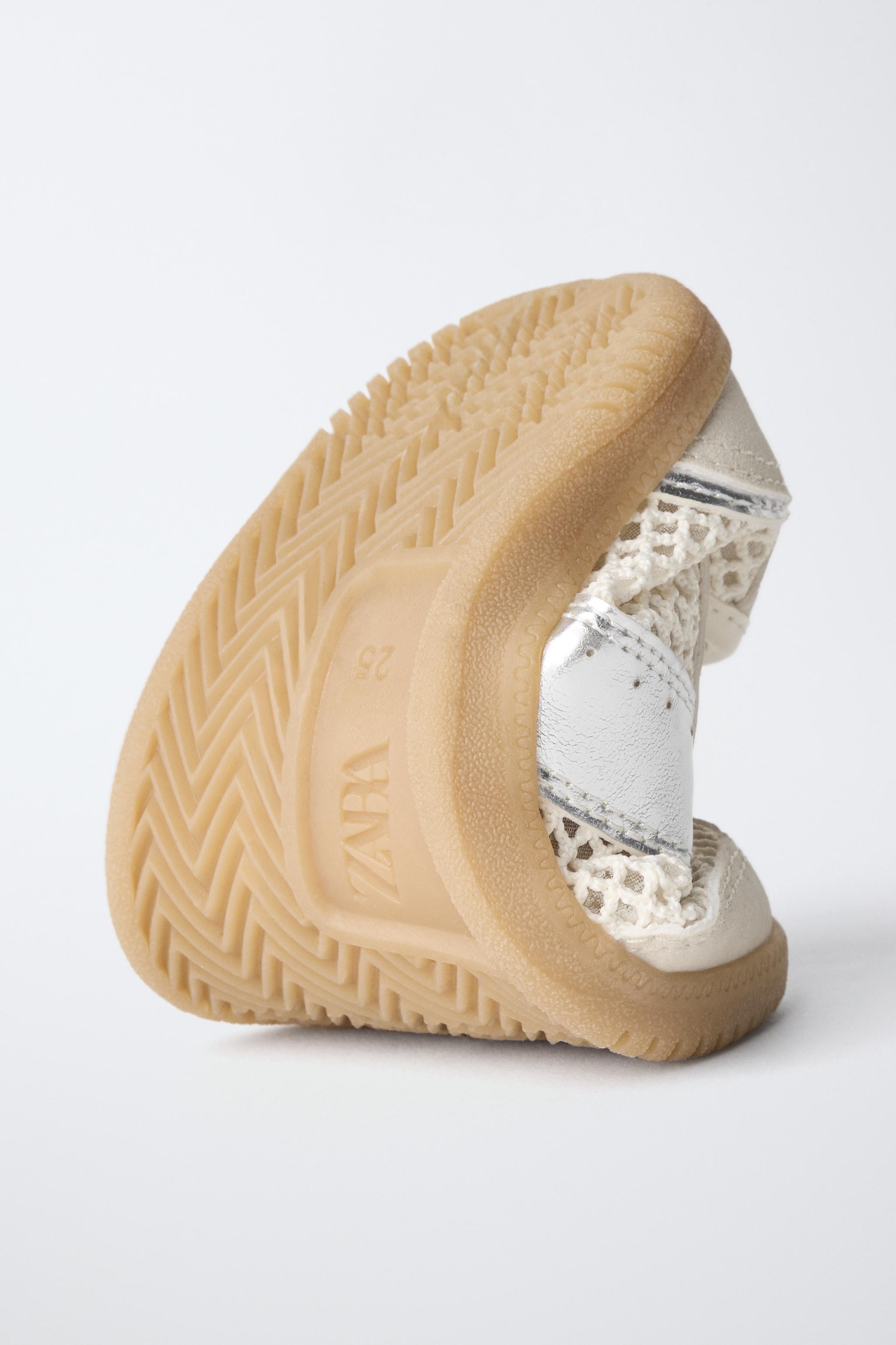 MESH SNEAKERS