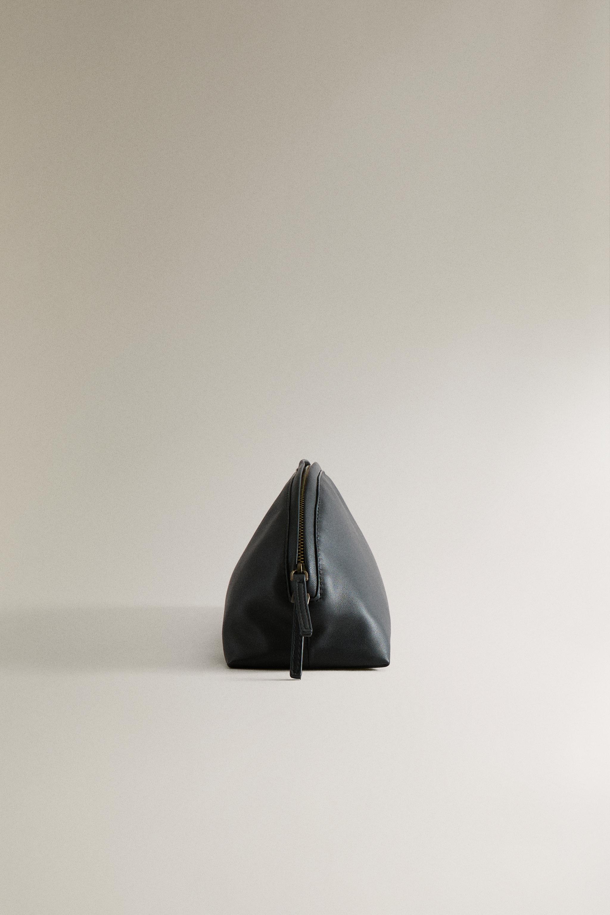 HALF-MOON LEATHER MAKEUP BAG