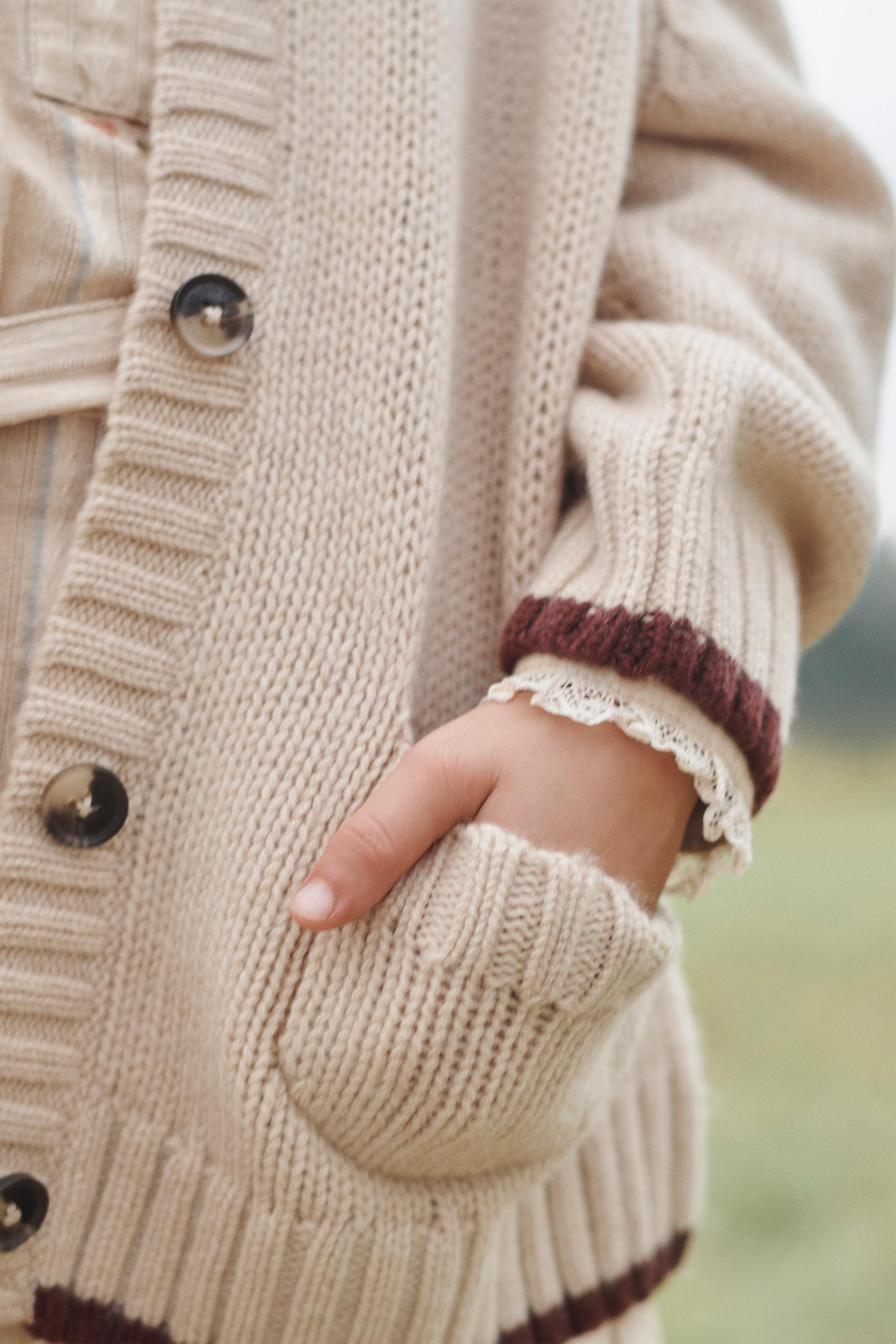 100% WOOL KNIT CARDIGAN LIMITED EDITION