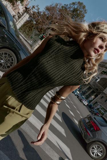 TOP CÔTELÉ 30 % LAINE - Kaki foncé de Zara - Image 4