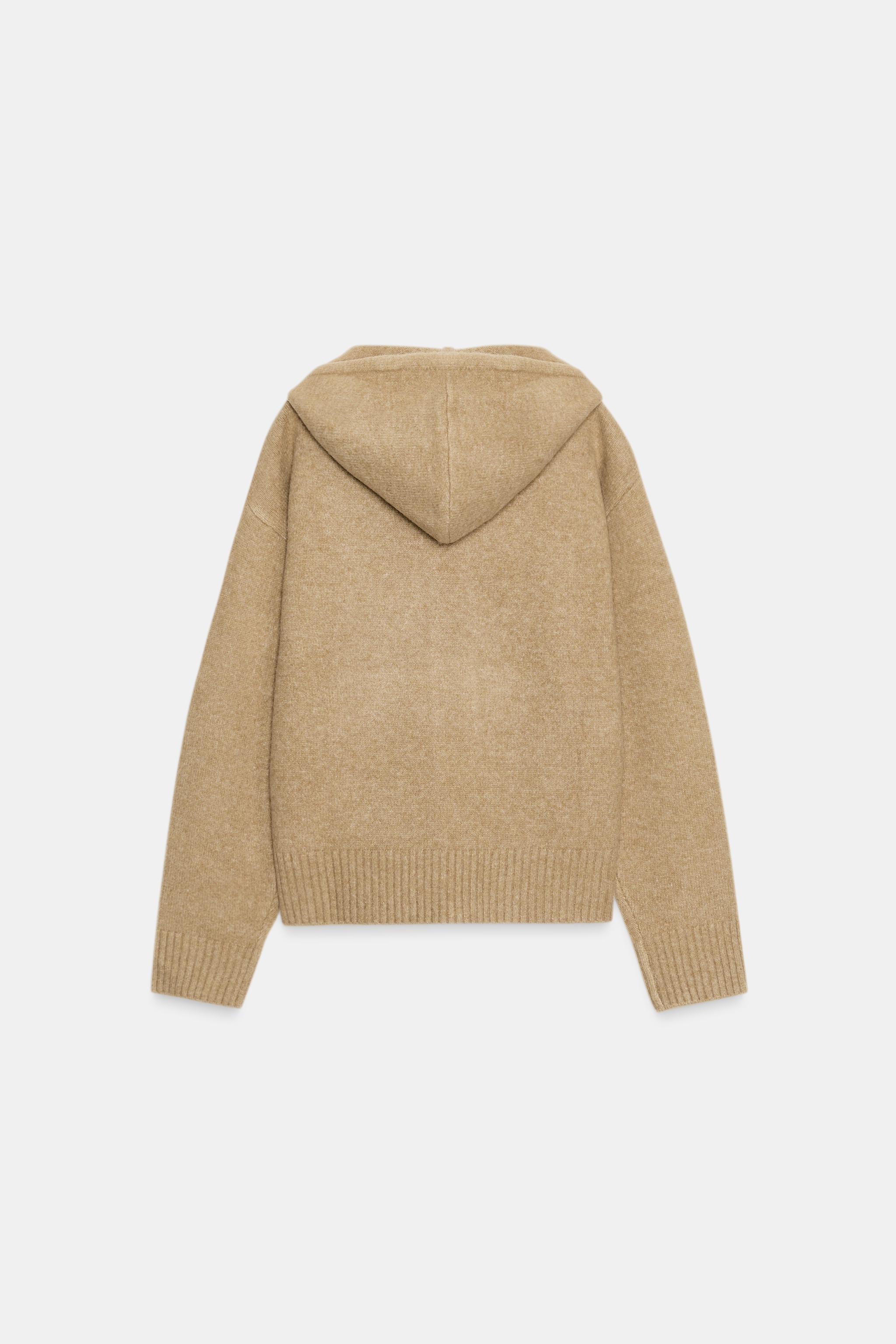 SWEAT EN MAILLE À CAPUCHE