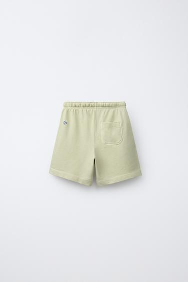 BERMUDA EN MOLLETON AVEC INSCRIPTION - vert délavé de Zara - Image 1