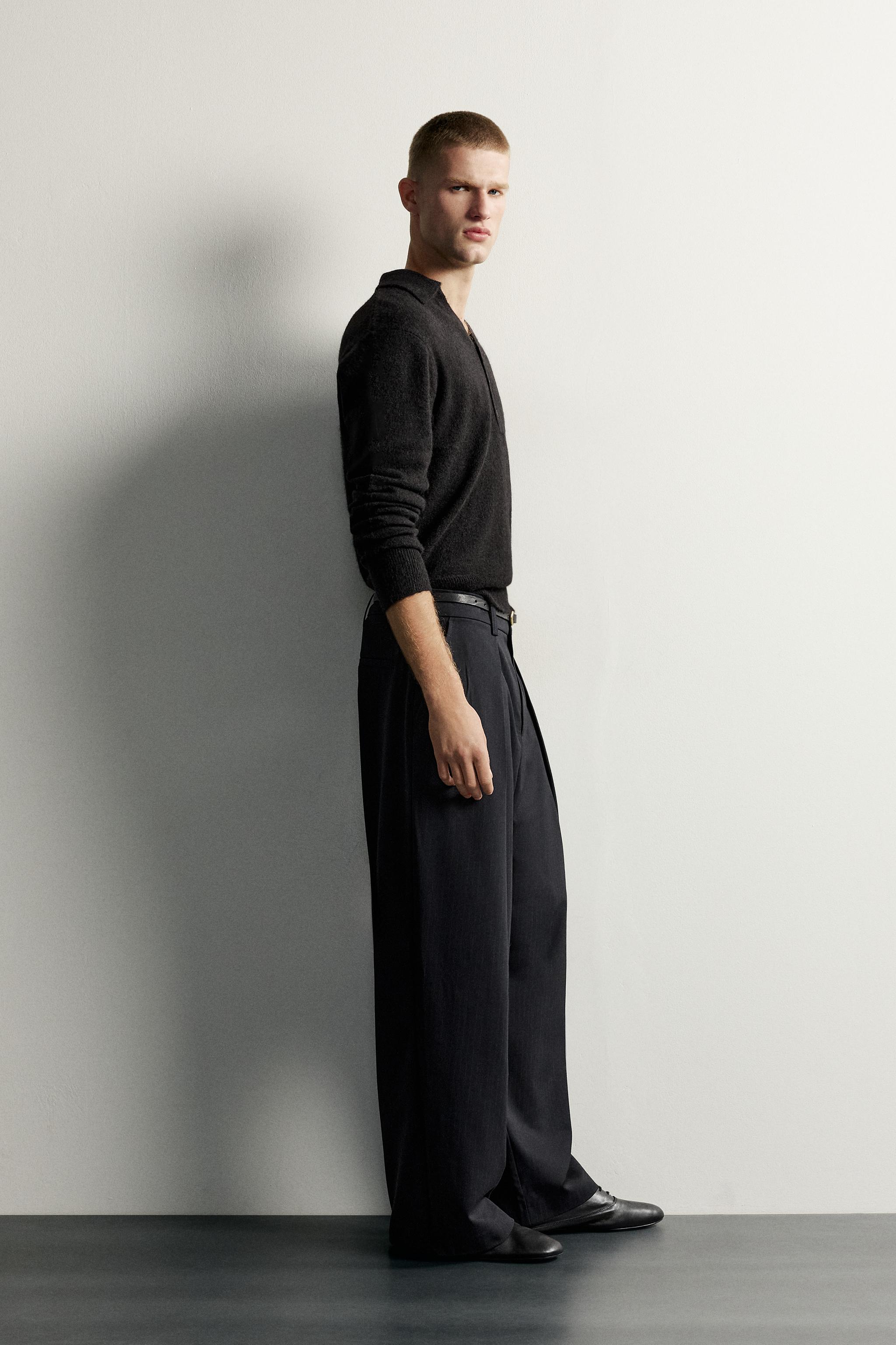 PANTALON COUPE LARGE À PLIS INVERSÉS