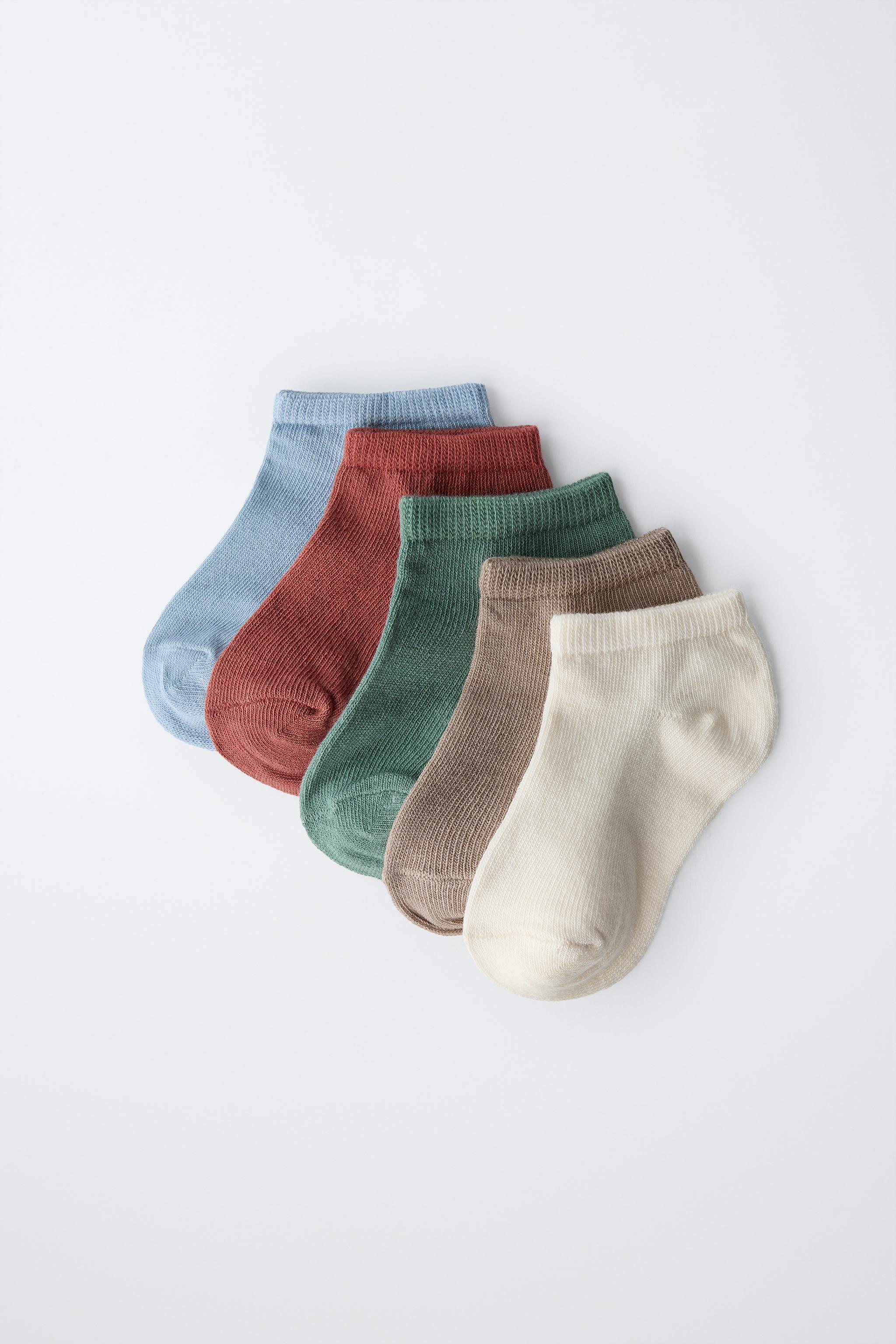 LOT DE CINQ PAIRES SOCQUETTES