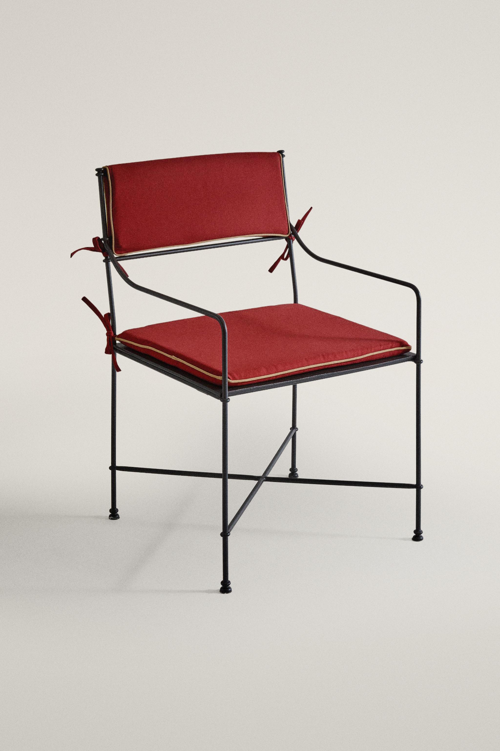 OUTDOOR WROUGHT IRON ARMCHAIR