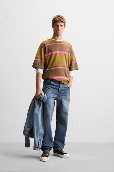 GESTREIFTES JACQUARD-T-SHIRT - Braun von Zara