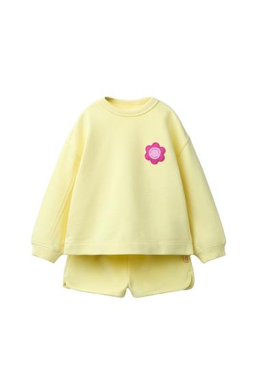 CONJUNTO SUDADERA Y BERMUDA FLOR ENGOMADA - negro/amarillo de Zara