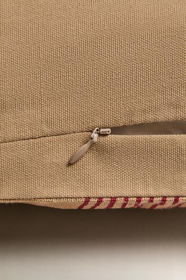 HOUSSE DE COUSSIN RAYURES - Beige clair de Zara - Image 3