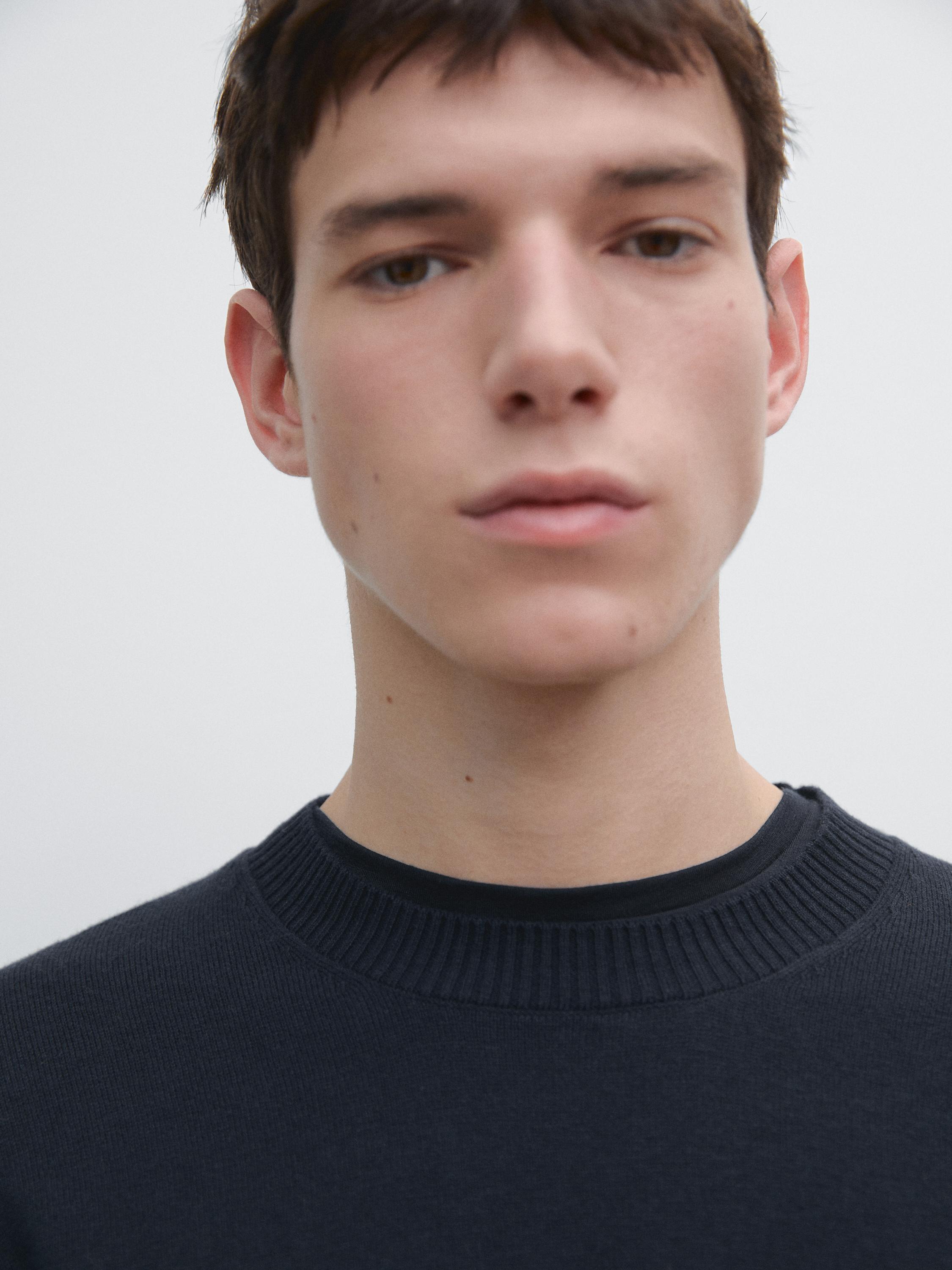 Knit cotton and wool sweater with crew neck