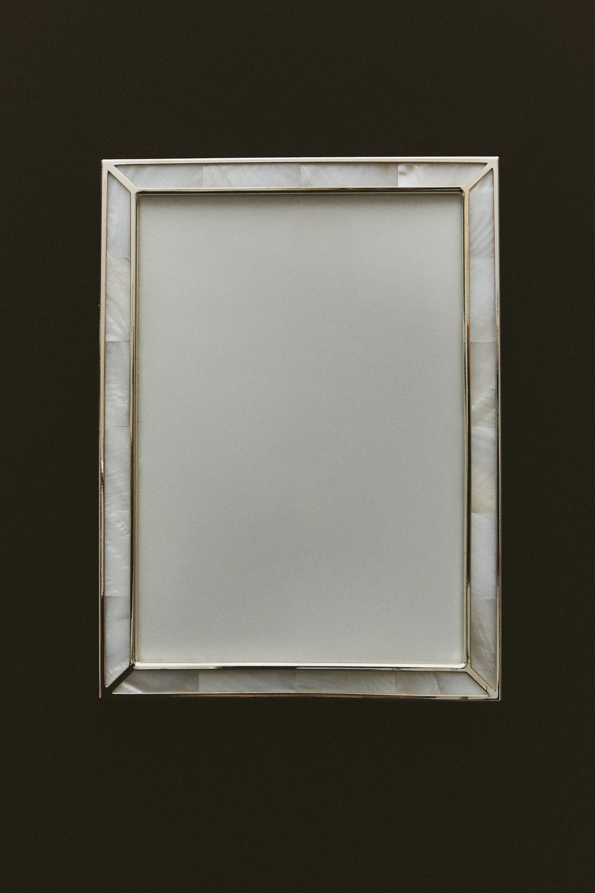 CADRE PHOTO BORD FIN NACRE