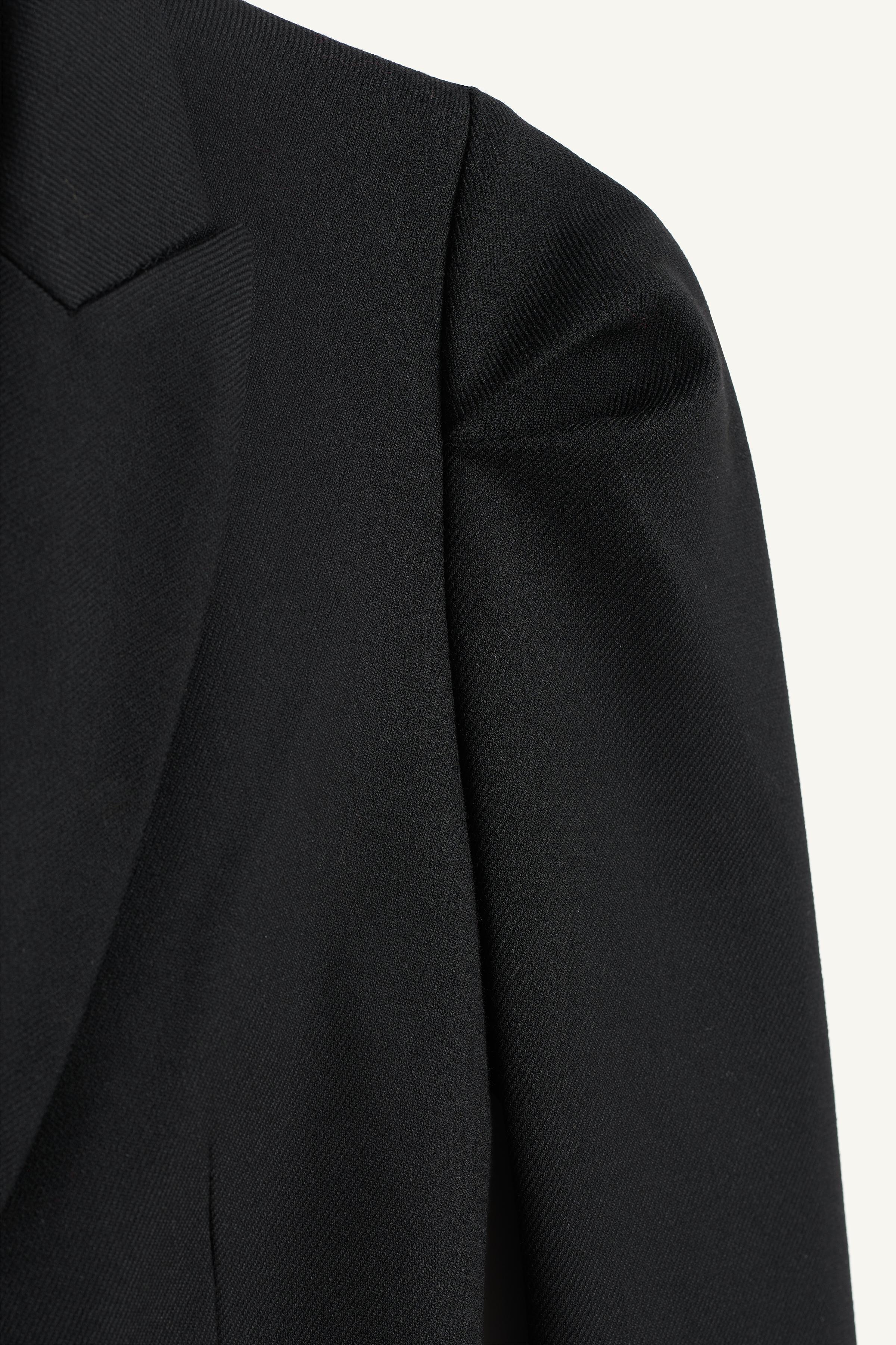 BLAZER AVEC PLIS AUX ÉPAULES ÉDITION LIMITÉE
