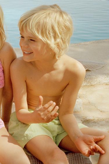 BERMUDE DE BAIE SIMPLE (6-14 ANI) - Verde lime de la Zara