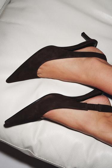 CHAUSSURES BRIDES ARRIÈRE EN DAIM À TALONS KITTEN HEEL - Marron chocolat de Zara - Image 2