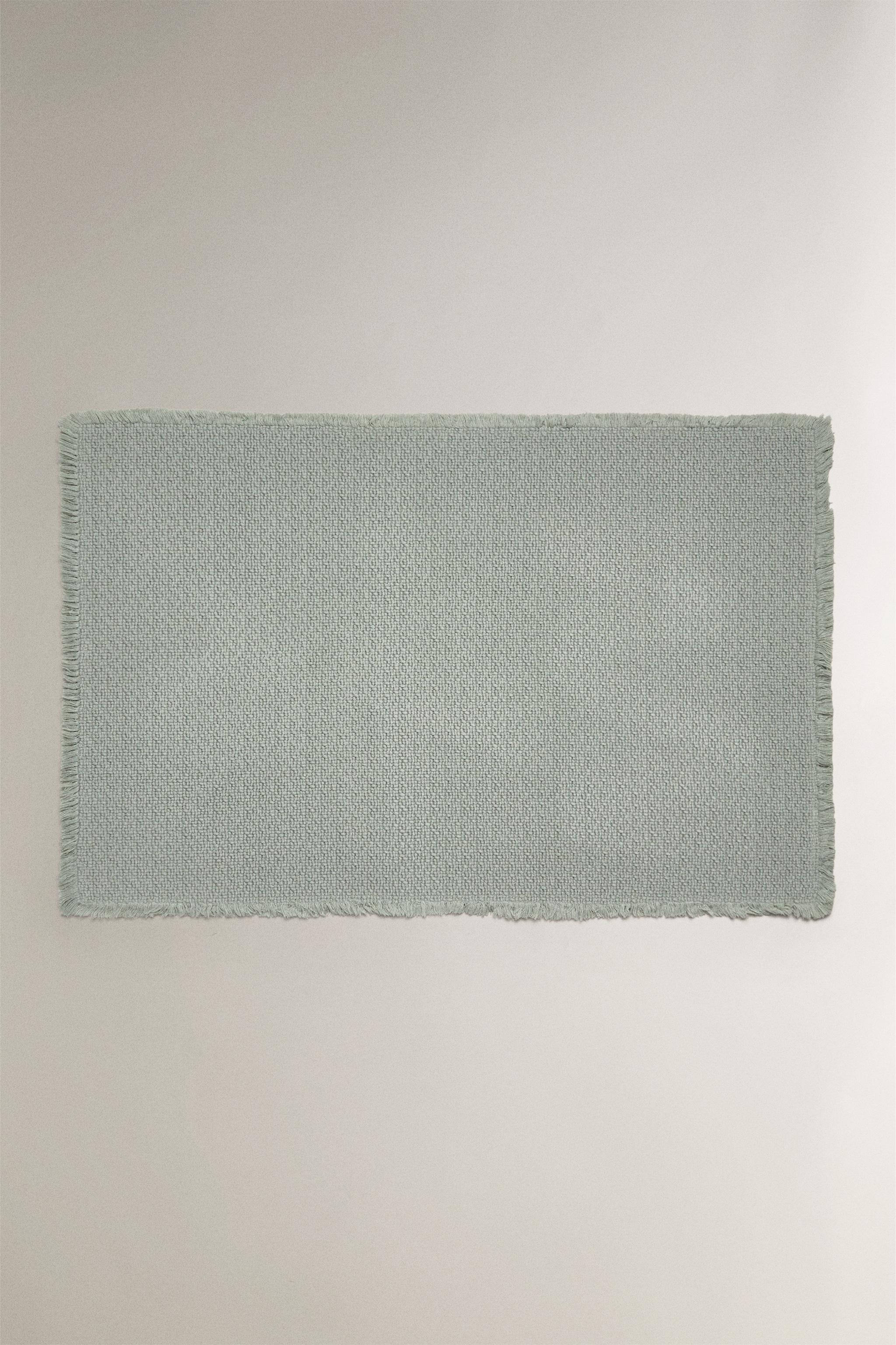WOVEN BATH MAT