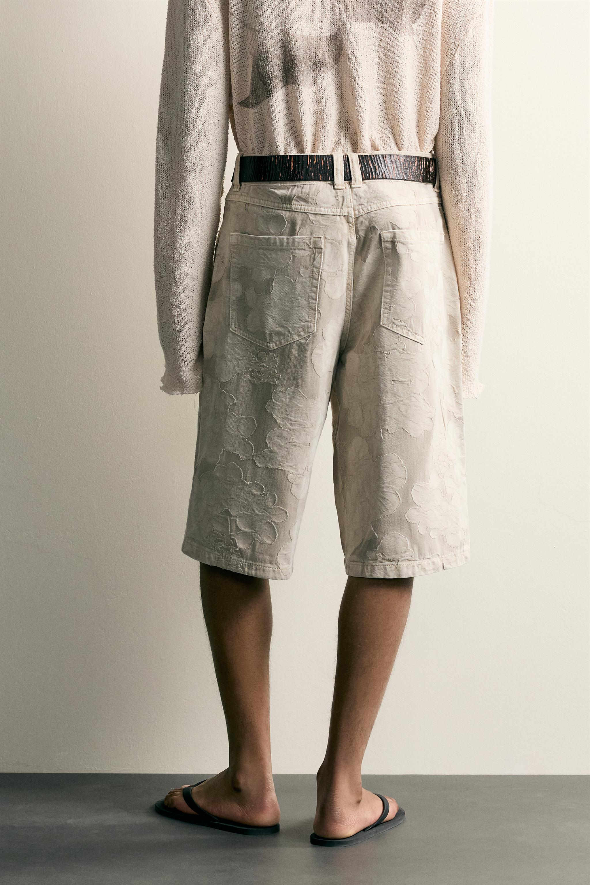 BAGGY FIT FLORAL JACQUARD SHORTS