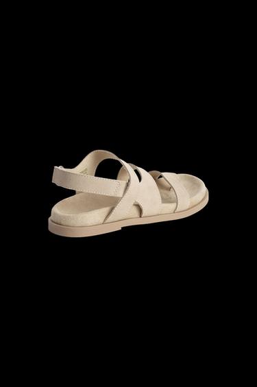 LTHR SNDLS - Beige de Zara