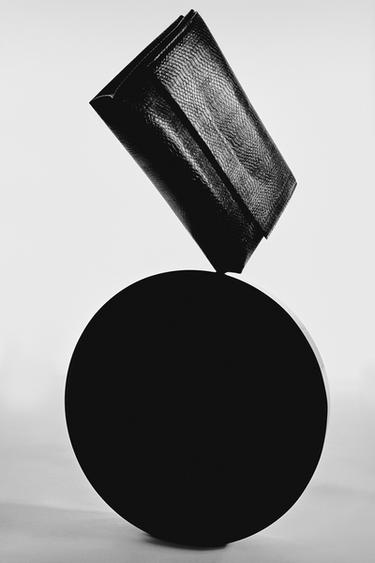 ENVELOPPE TEXTURÉE - Noir de Zara