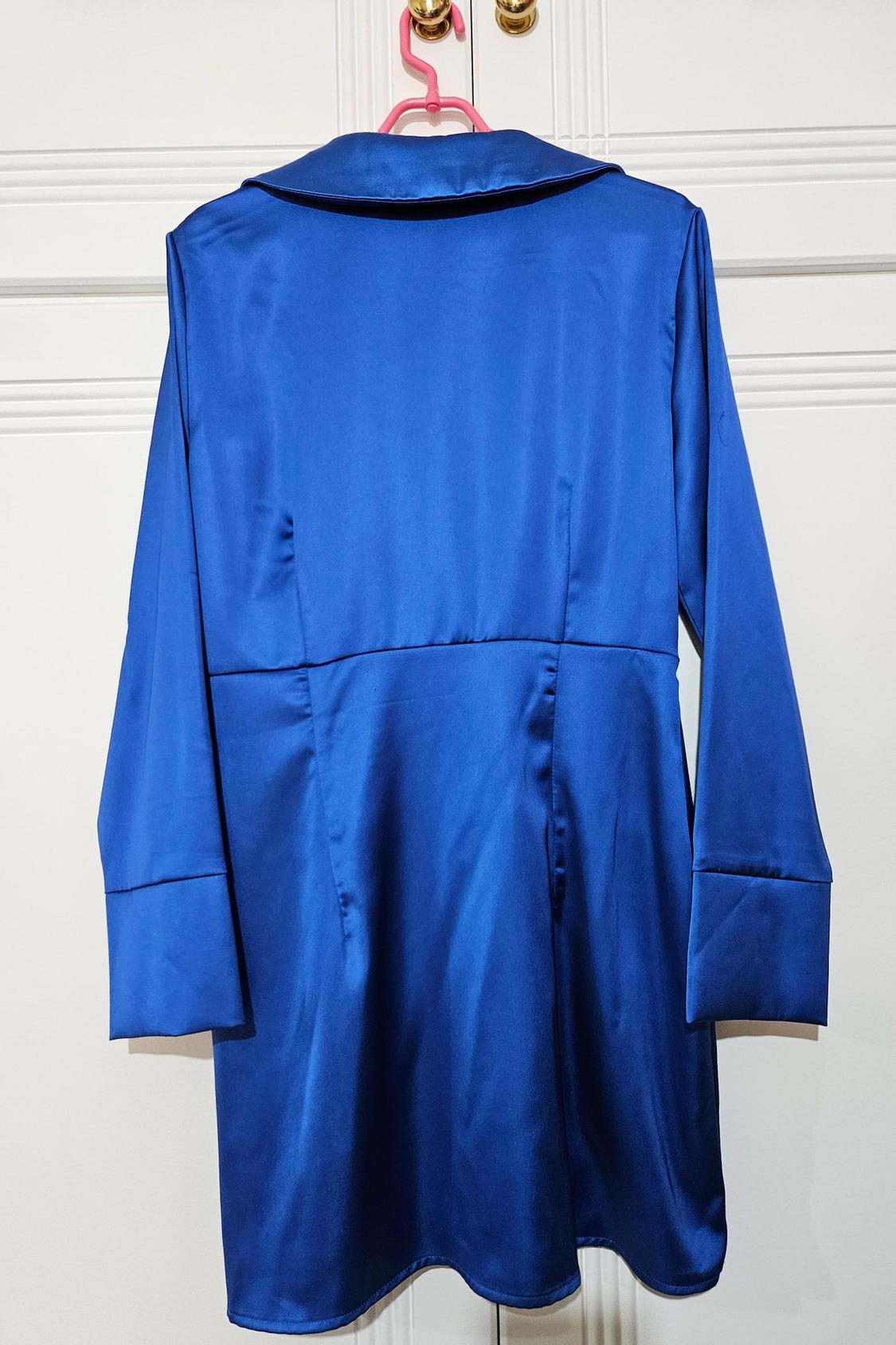 SATIN DRESS WITH TIE DETAIL - Image 3