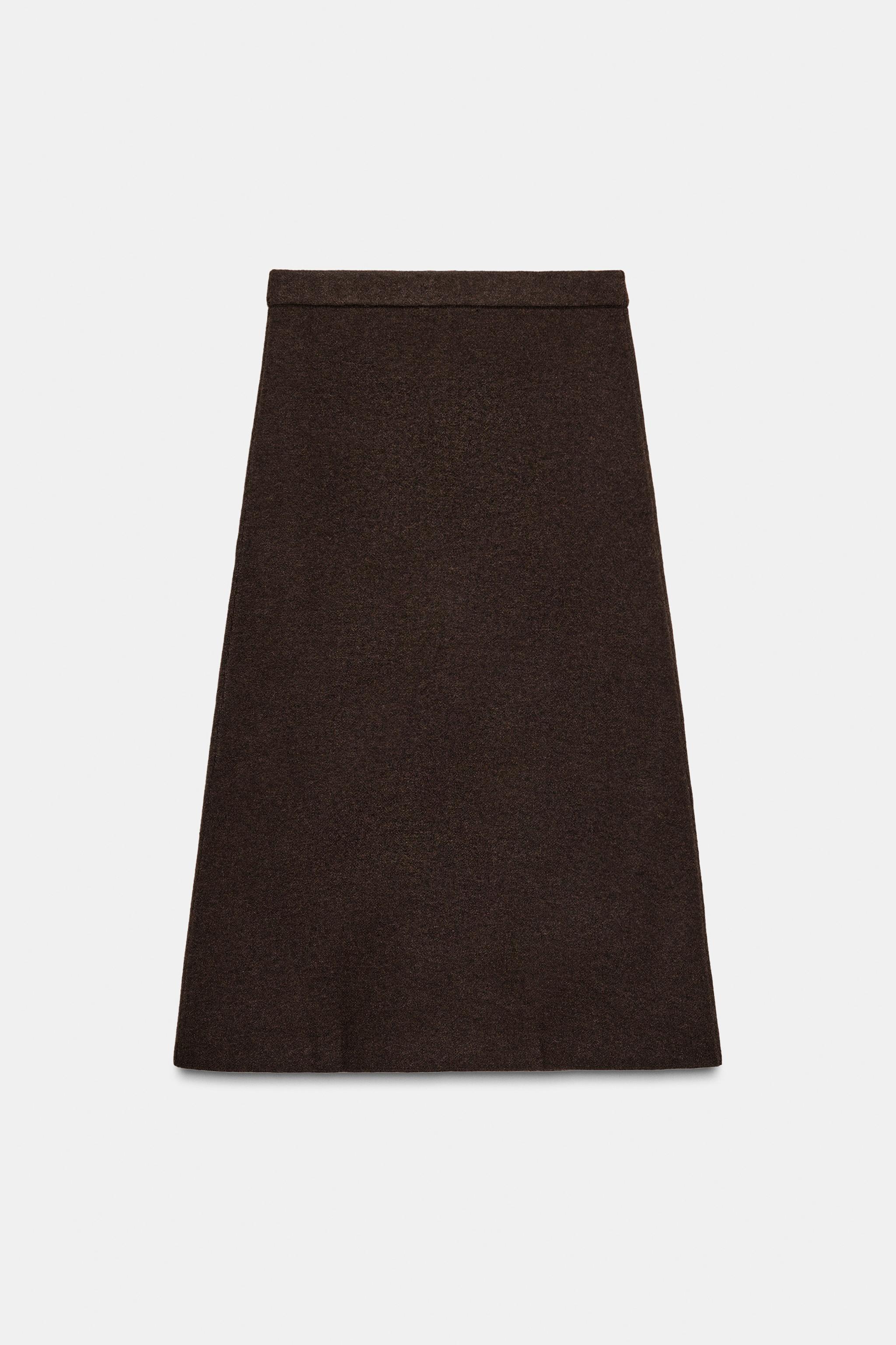 JUPE MI-LONGUE EN MAILLE