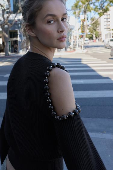 PULL EN MAILLE CUT OUT BOULES - Noir de Zara - Image 2