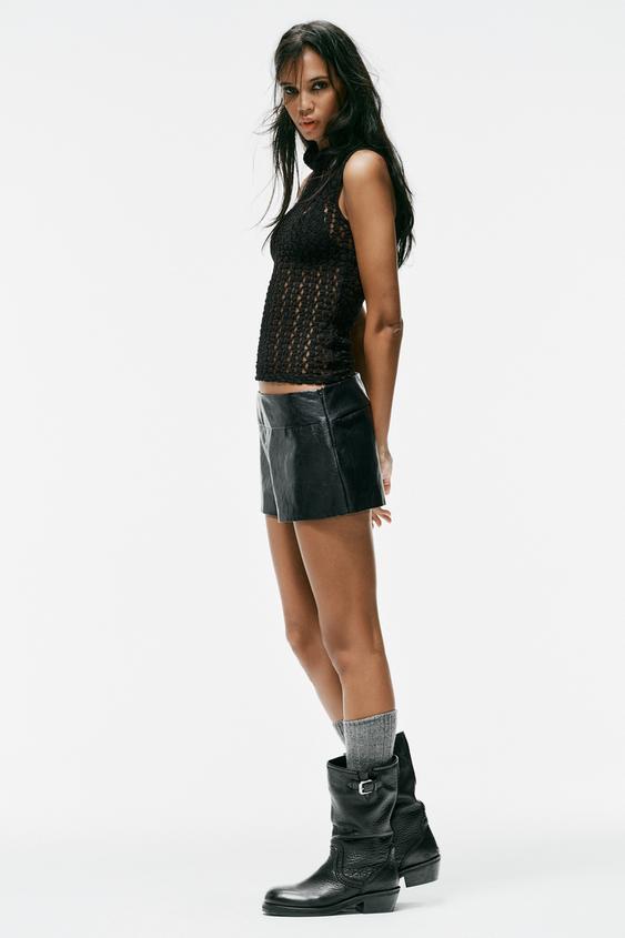 TOP EN DENTELLE À COL MONTANT - Noir de Zara - Image 1