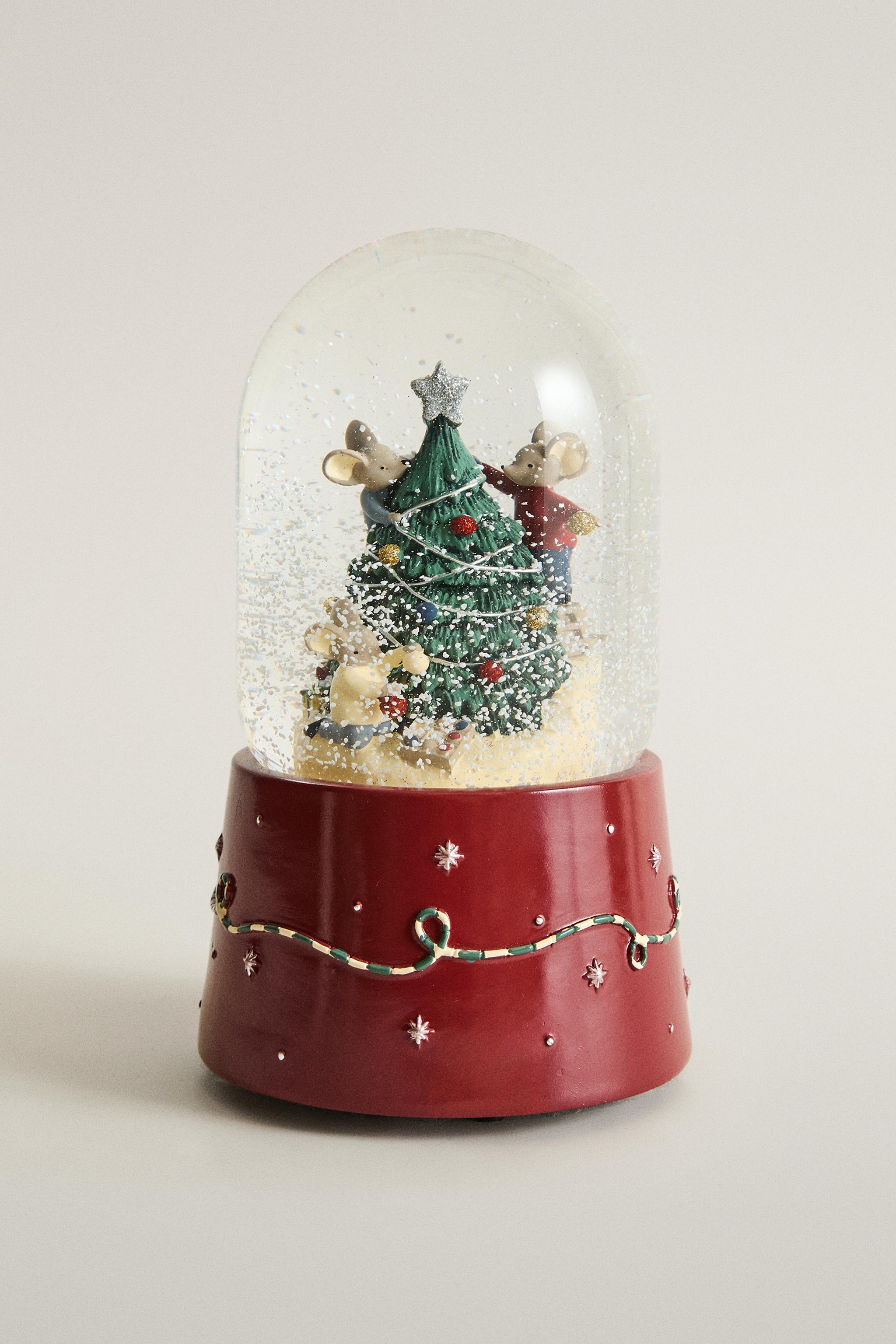 MUSICAL SNOW GLOBE WITH MOVEMENT AND CHRISTMAS TREE