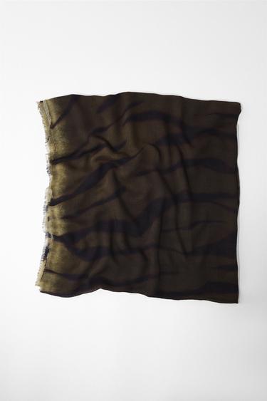 ANIMAL PRINT SCARF - Khaki by Zara