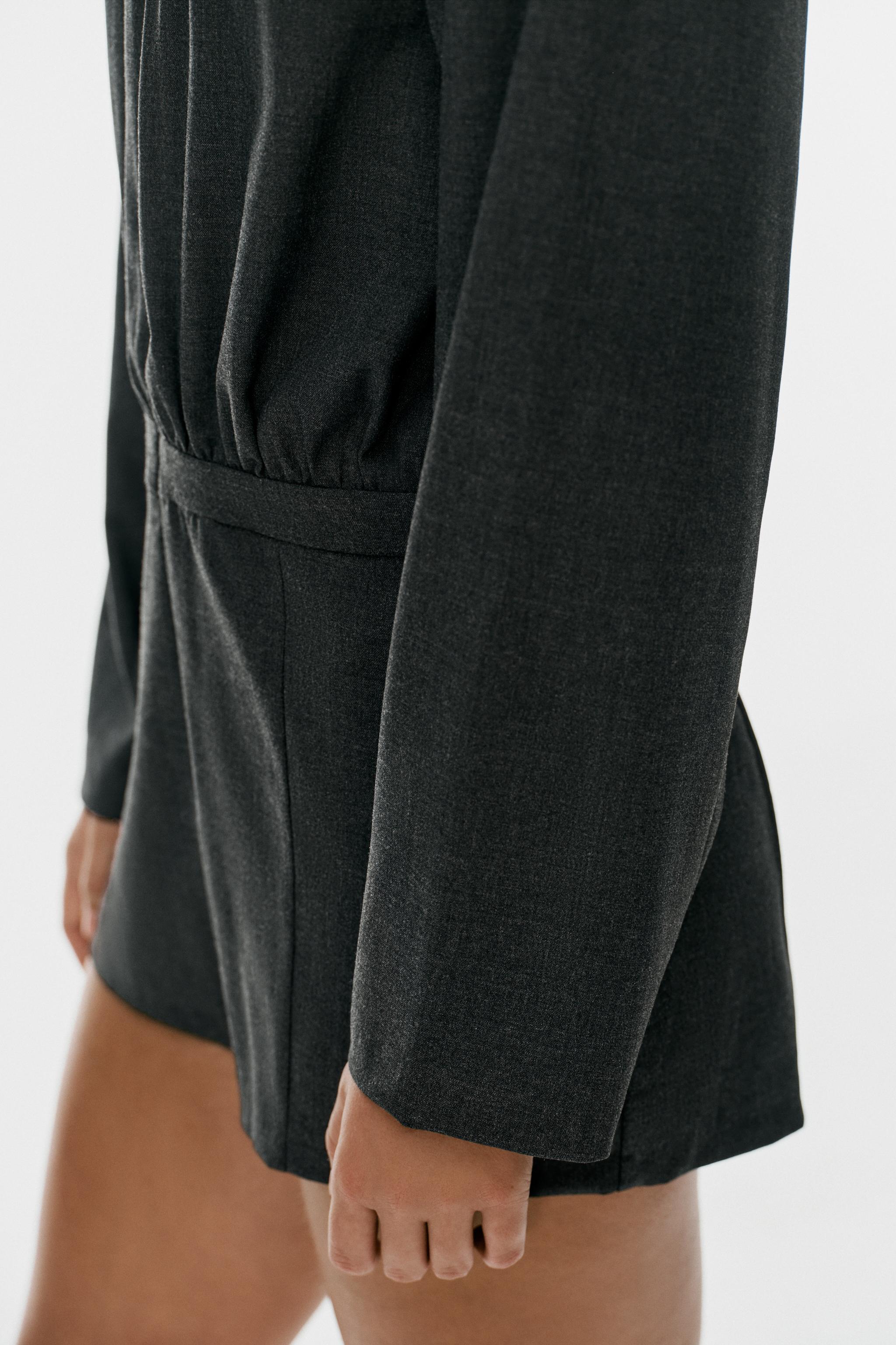 ZIP-UP SHORT JUMPSUIT