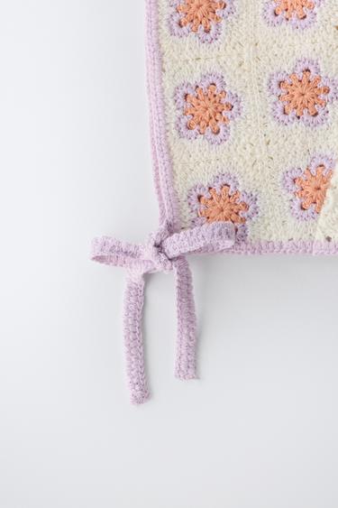 BONNET EN MAILLE CROCHET FLEURS - Écru de Zara - Image 2