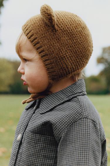 KNITTED BONNET WITH EARS - Ochre by Zara
