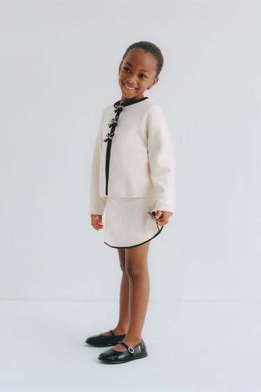 GILET EN MAILLE AVEC LAÇAGES VICHY - Écru de Zara - Image 4