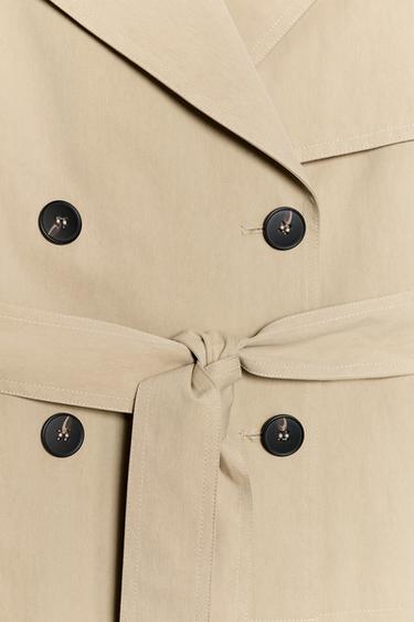 TRENCH COURT CEINTURÉ À ÉPAULETTES - Camel clair de Zara - Image 12