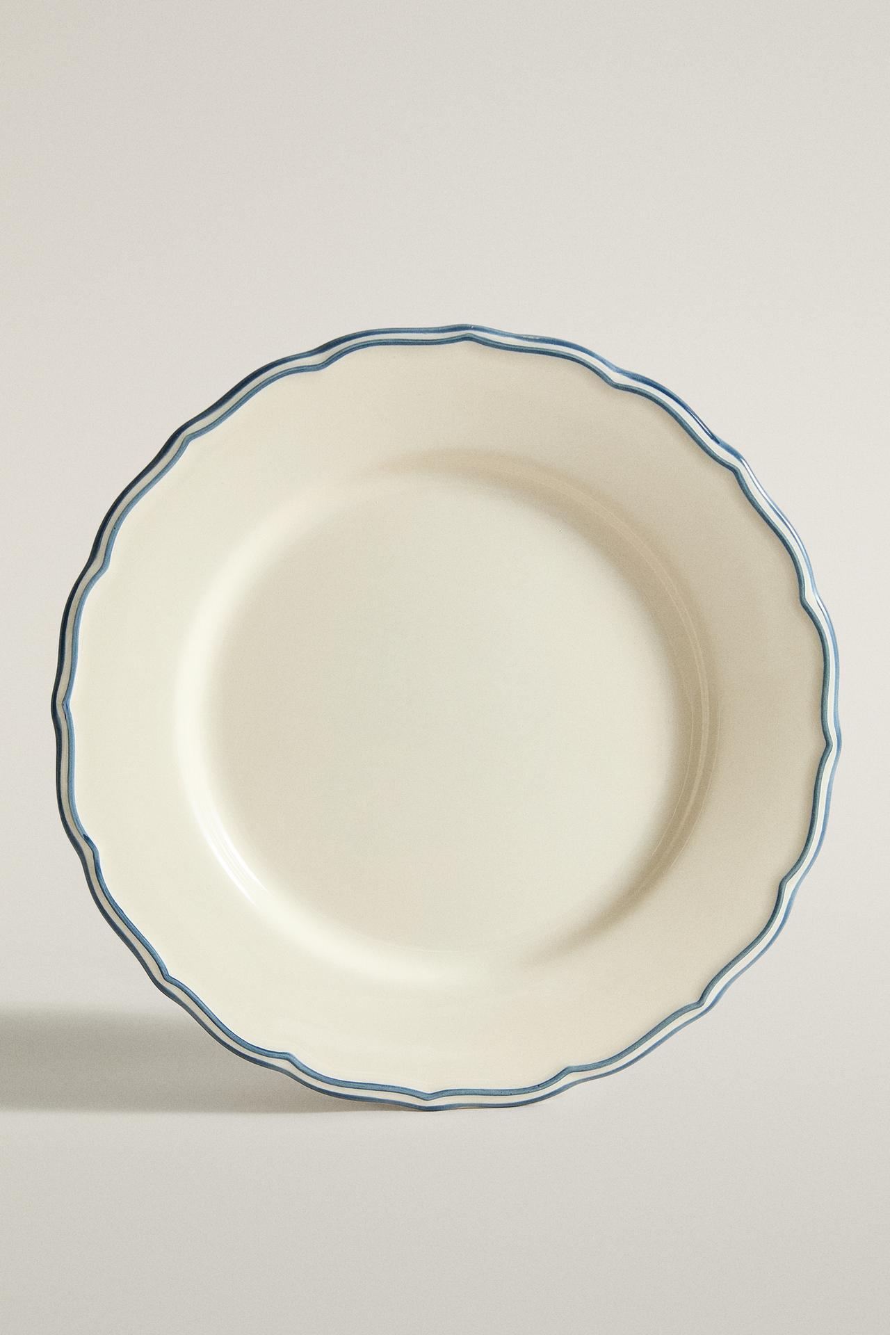 WAVY EARTHENWARE DINNER PLATE — Blue