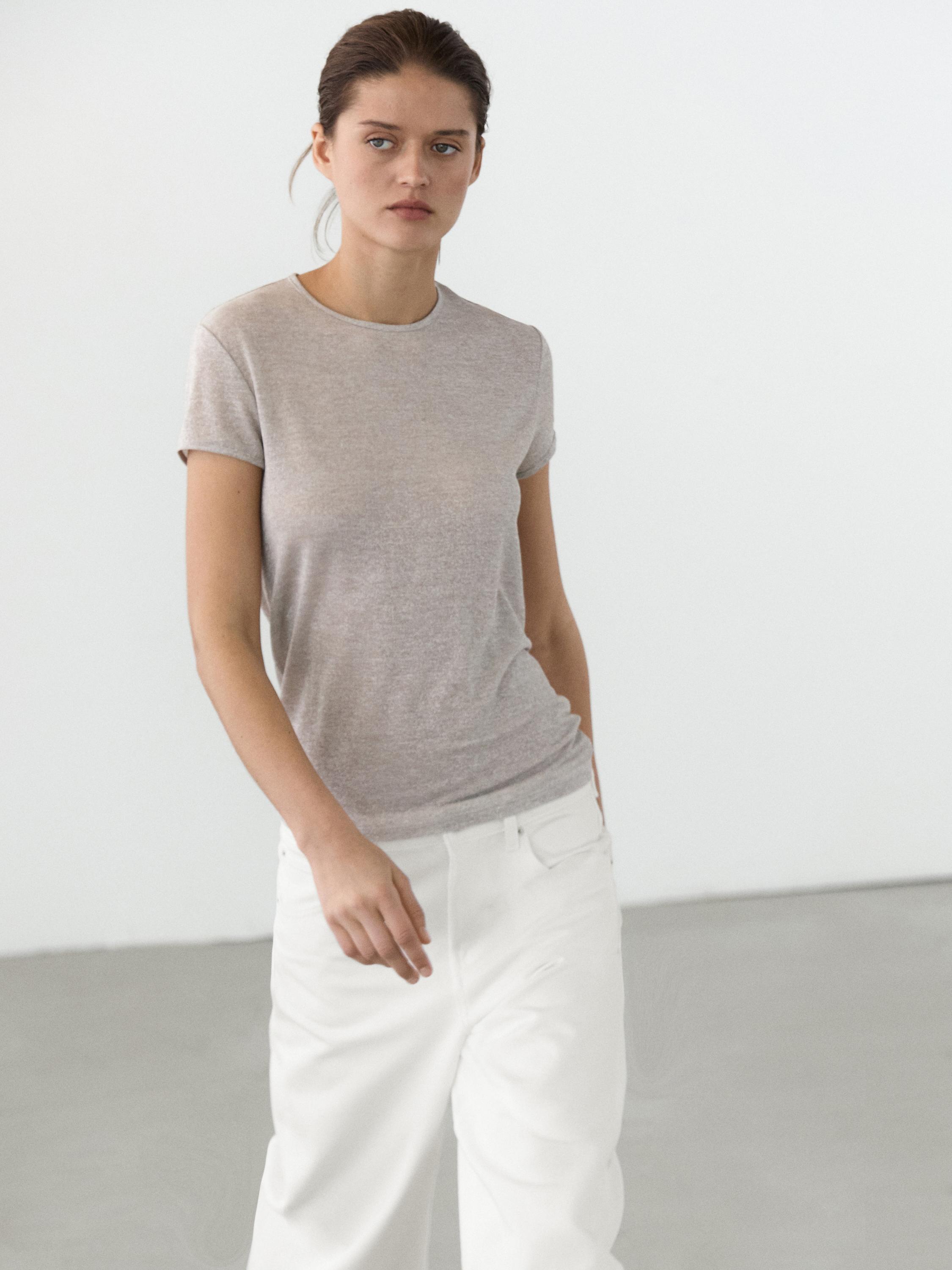 Short sleeve T-shirt with shimmery detail