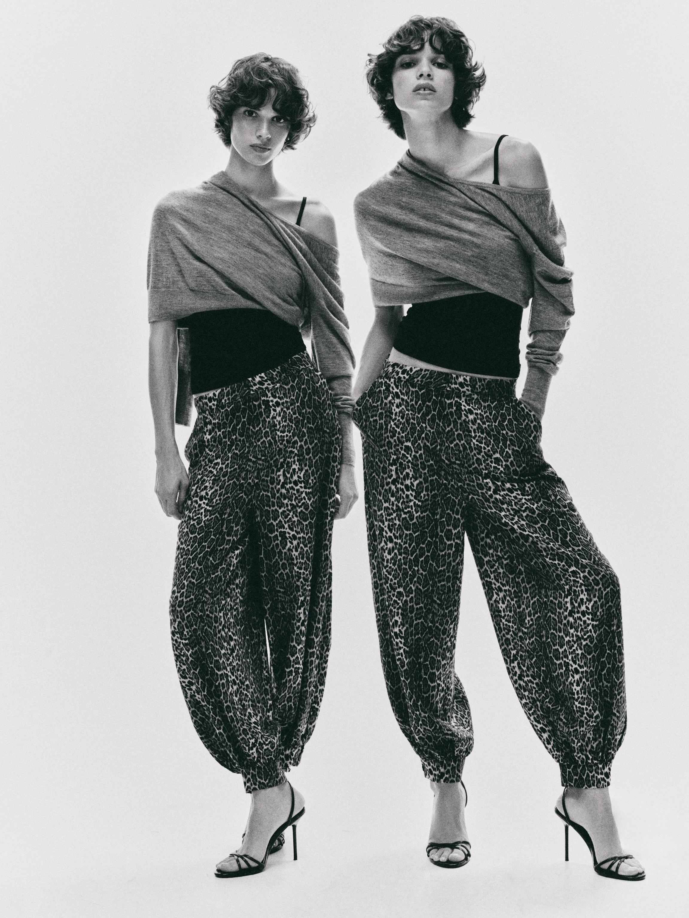 ANIMAL PRINT SATIN PANTS — Leopard
