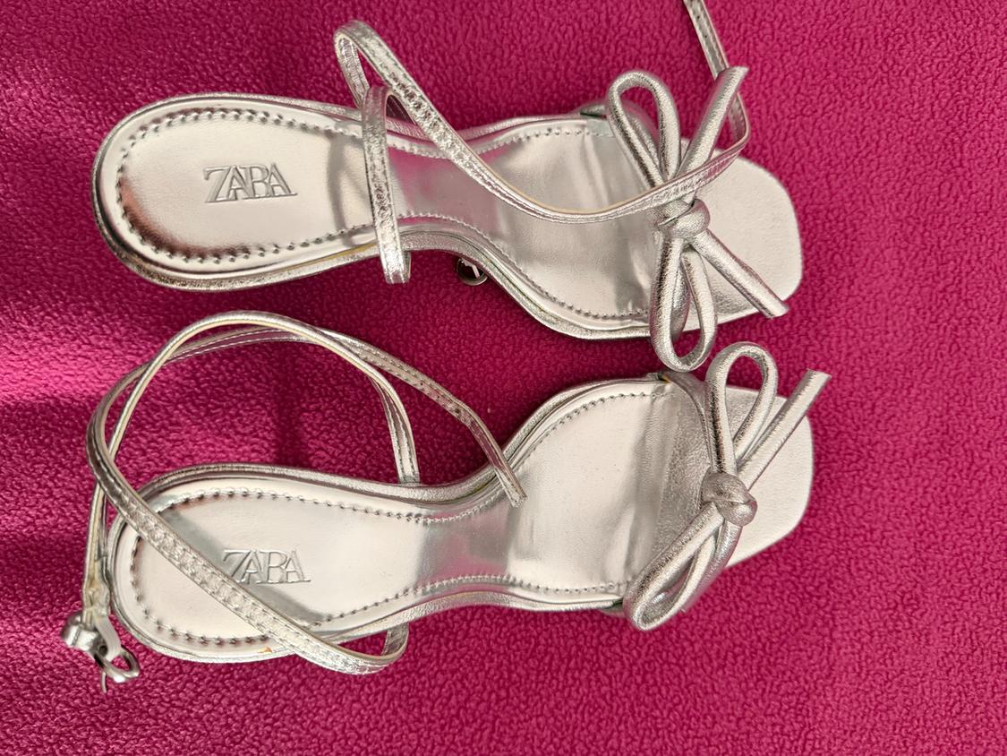 METALLIC HIGH-HEEL SANDALS WITH BOW - Image 2
