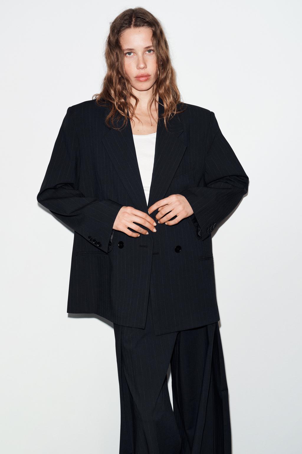 OVERSIZED PINSTRIPE BLAZER