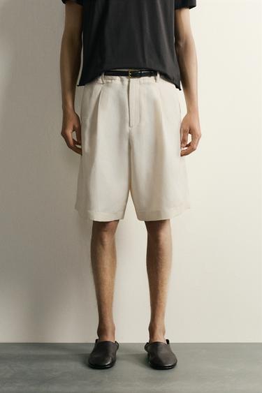 BERMUDA WIDE FIT PLIEGUES - Blanco roto de Zara
