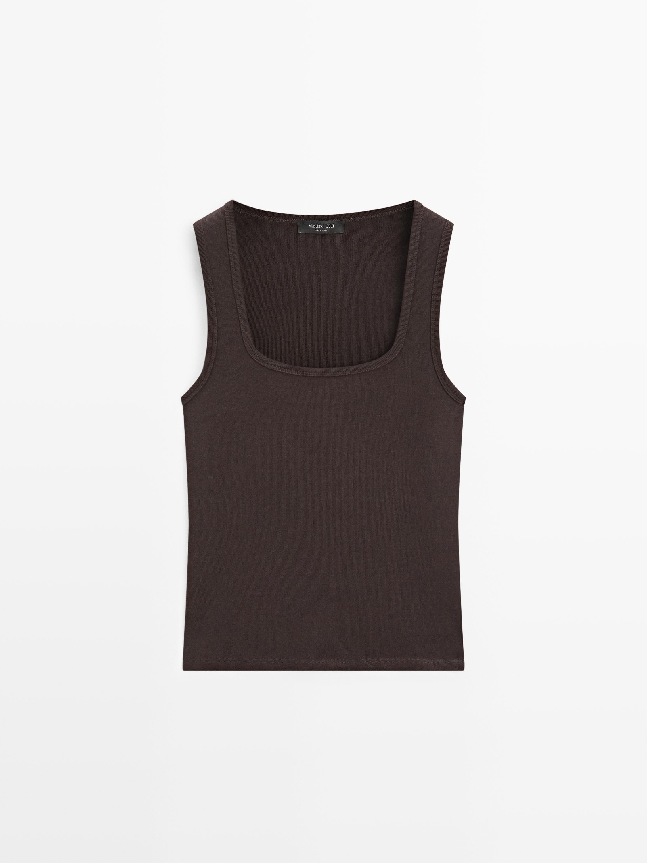 Sleeveless top with square neckline